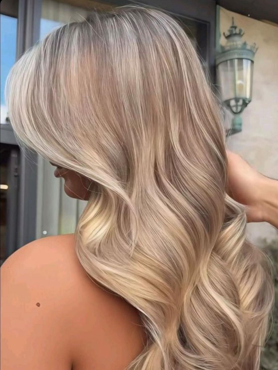 Dimensional blonde hair color by Sue